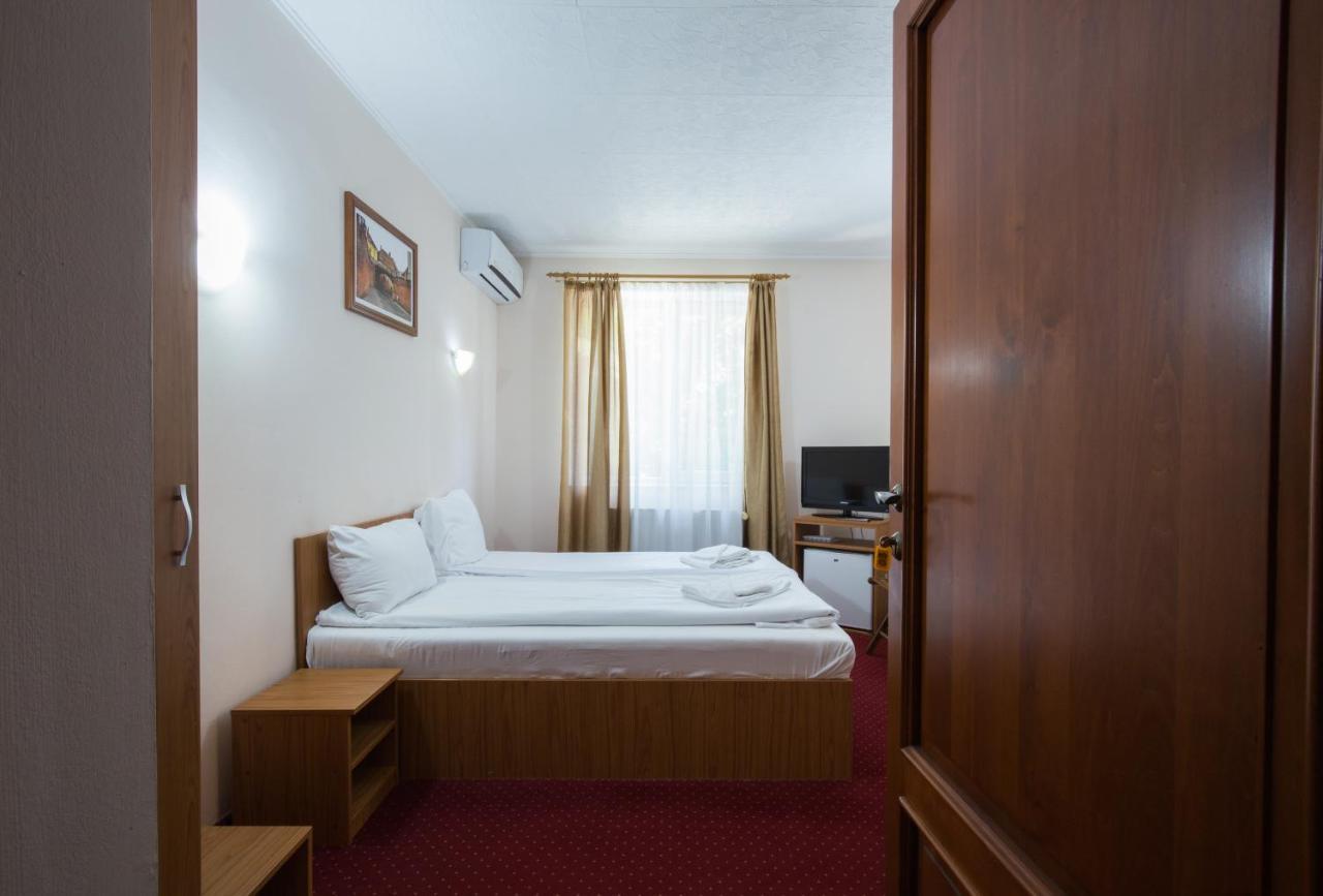 Dumbrava Sibiului Hotel Exterior photo